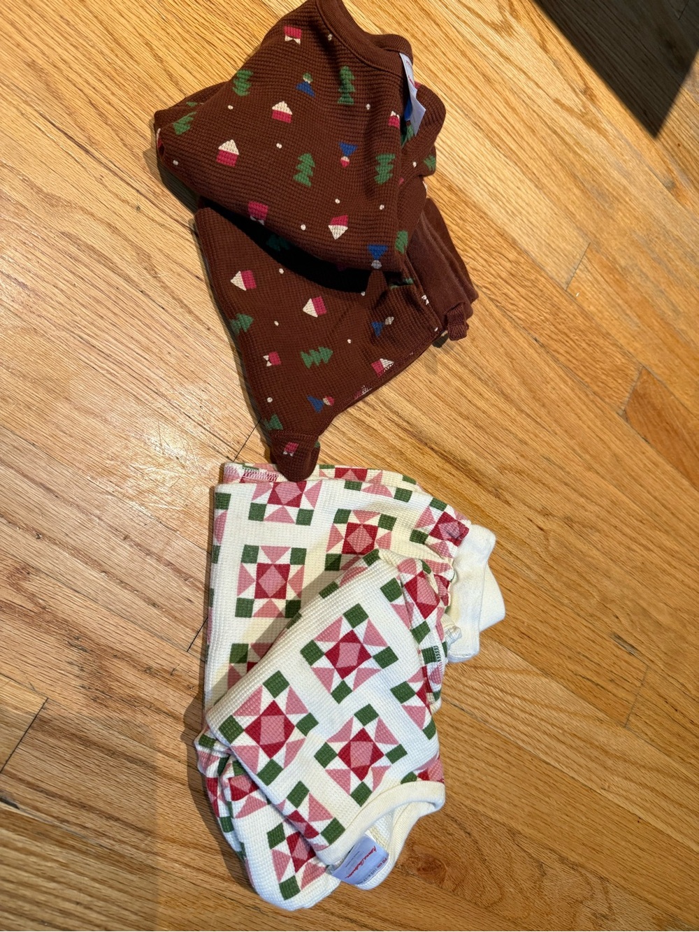 Hanna Andersson Brown and Red/Green Printed Kids Matching Sets